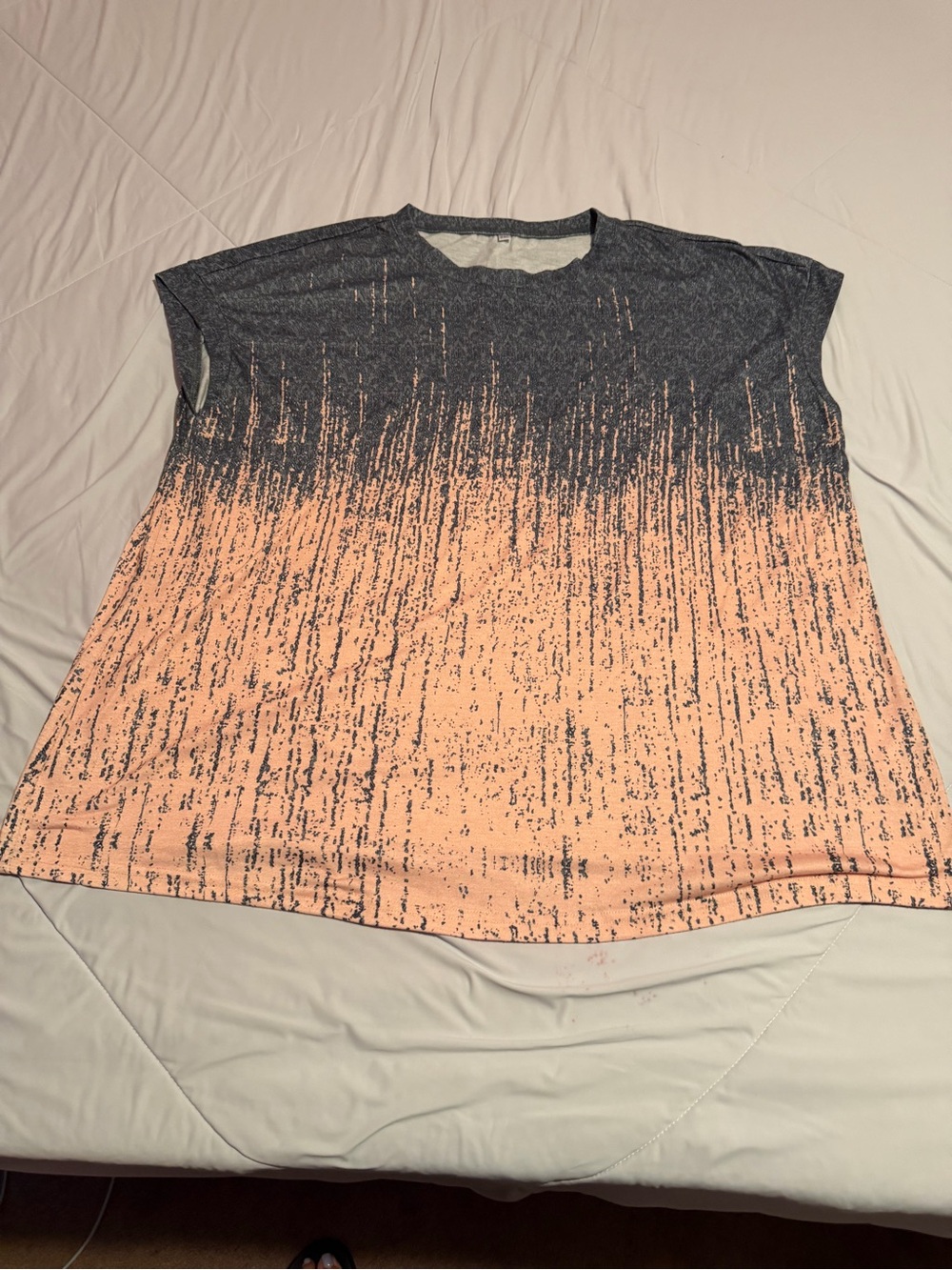 Amazon Women's Short Sleeve Gradient Crew Tee in Peach and Charcoal